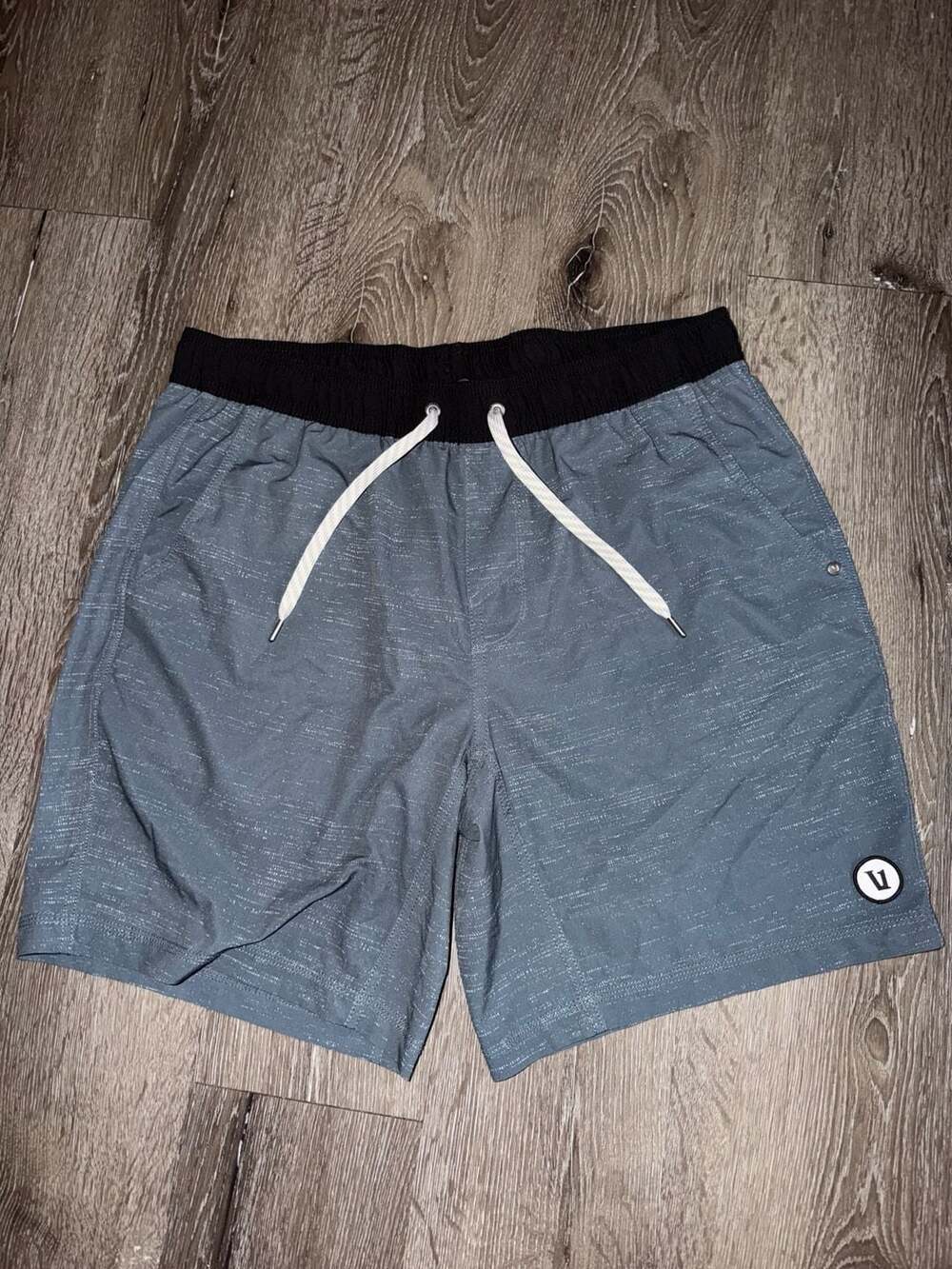 Vuori Kore Short Size L Charcoal Scribble Athletic Shorts